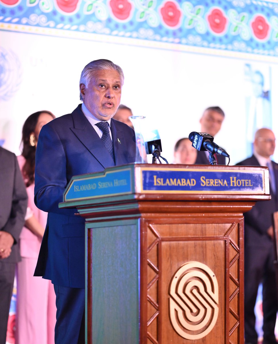 PernilleUNICEF's tweet photo. Proud to have celebrated #UNday with the @UNinPak Country Team, Member States, and our Chief Guest, Minister @MIshaqDar50, in Islamabad. Together we reaffirmed our joint commitment to multilateralism and celebrated the 81st anniversary of the ratification of the @UN Charter.
@ForeignOfficePk  @PakistanUN_NY