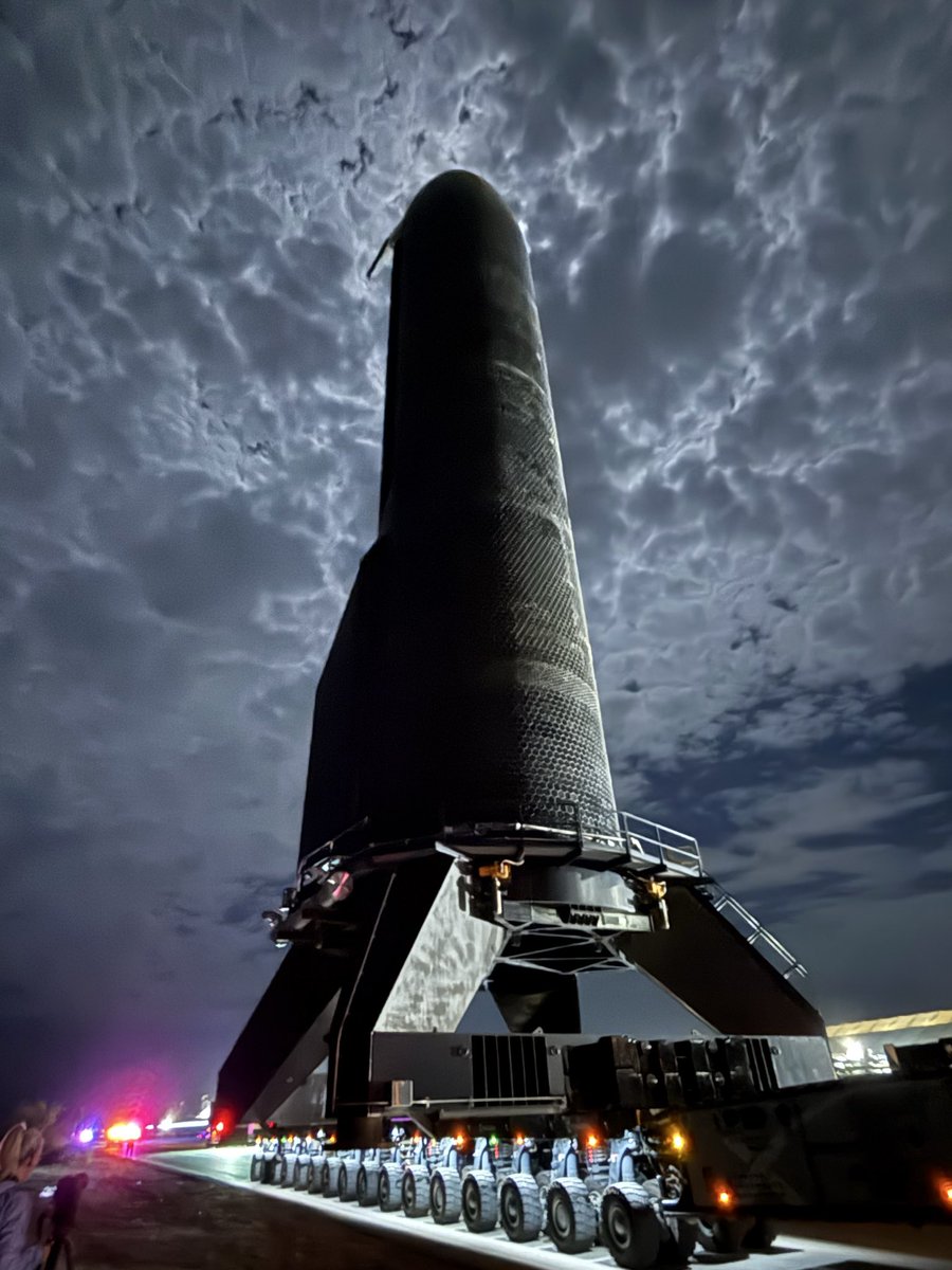 BMBuildersMARS's tweet photo. You can just stand next to rockets being transported down the road @StarbaseTX 

The future is going to be BEAUTIFUL! 

October 26th 2026 
Early morning hours. 

Thank you @elonmusk 🇺🇸 🫡 https://t.co/boNJeXBVUI