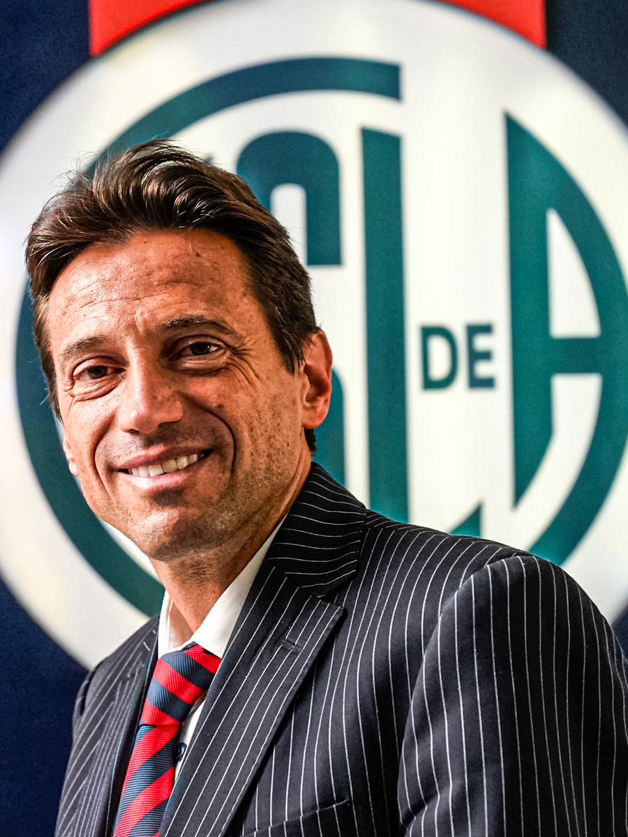 dataref_ar's tweet photo. 🔵🔴 ¡MARCELO MORETTI LE INICIÓ UN JUICIO EJECUTIVO A SAN LORENZO!

💰 El reclamo es por una suma aproximada de 270 mil dólares.

🗣️ Según el expresidente del Ciclón, ese dinero será donado al club para que se realicen OBRAS PARA LOS JUVENILES.

🎙️: @RomanKotler. https://t.co/PjU026GJDO