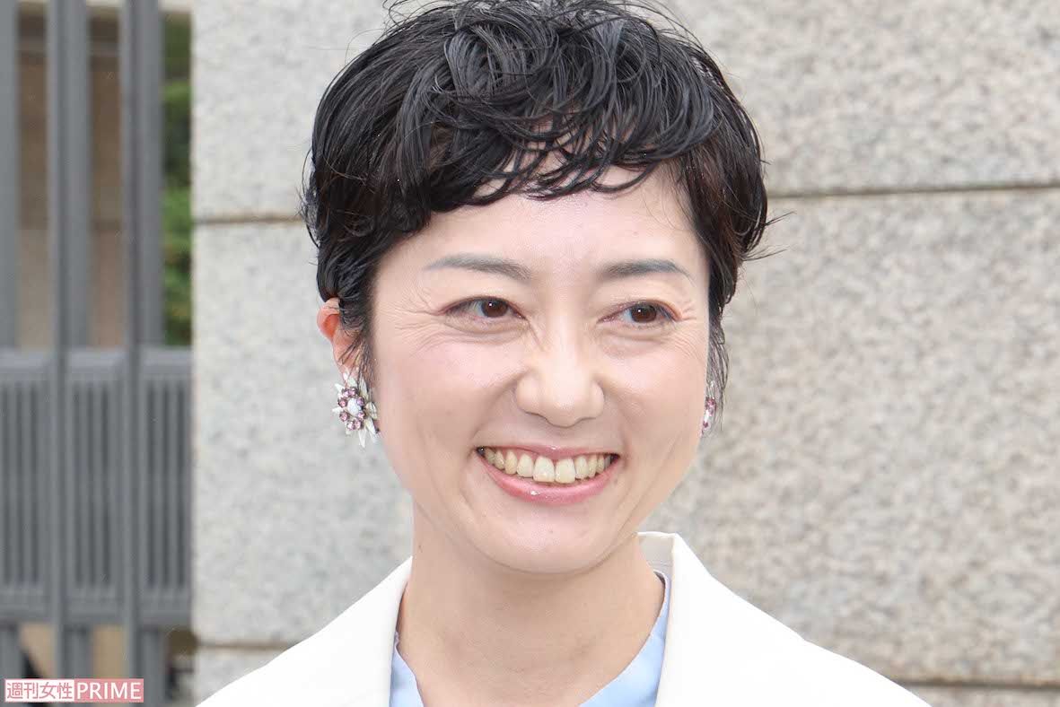 AmiSnugglebug's tweet photo. 🚨いのちの党・奥田ふみよ氏の政治資金報告書には、たすき代約22.8万円、デザイン料約22.8万円、さらにバッグ・衣装・美容院・スタンドミラー代まで計上されていた‼️😱何ソレ～⁉️
それが政治活動に必要な支出ですか⁉️🤔
⚠️自分の政治資金について、
国民が納得できる説明しろよ‼️😡💢 https://t.co/hExUAYxRz0
