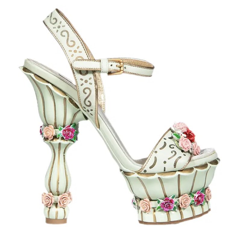 virtualh3arts's tweet photo. Dolce &amp; Gabbana Tea Cup heels (2012) ⋆ ˚｡⋆౨ৎ˚ https://t.co/QEaMd75nwd