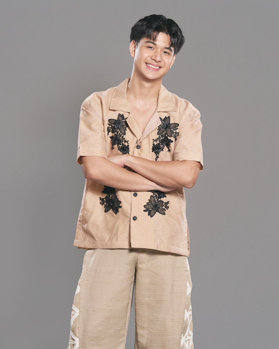 TeamCalixOFC's tweet photo. 102526 | studio.filtra x filtra.shots IG POST

⭐️Calix ⭐️

Housemates Portrait Shoot

#CalixEsguerra