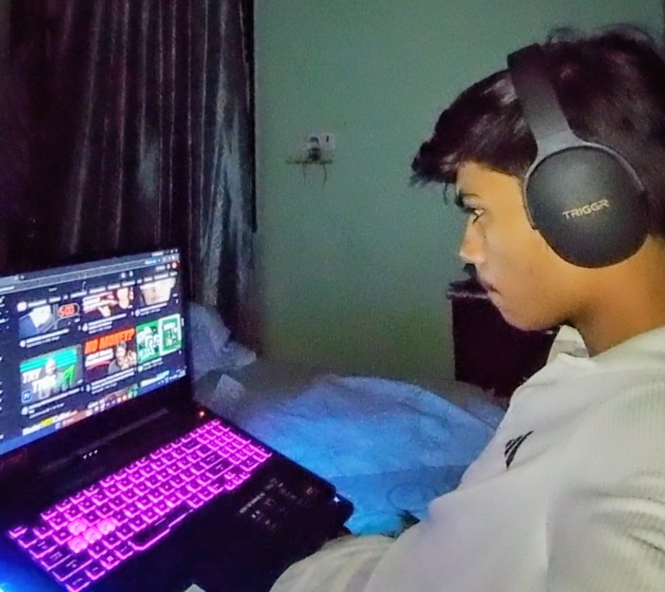 adityaronyar7's tweet photo. I don’t want to be the editor who just makes videos look fancy.

I want to be the editor who makes good ideas easier to understand, harder to ignore, and more enjoyable to watch.

That’s the difference. https://t.co/YoJjfgTTDE