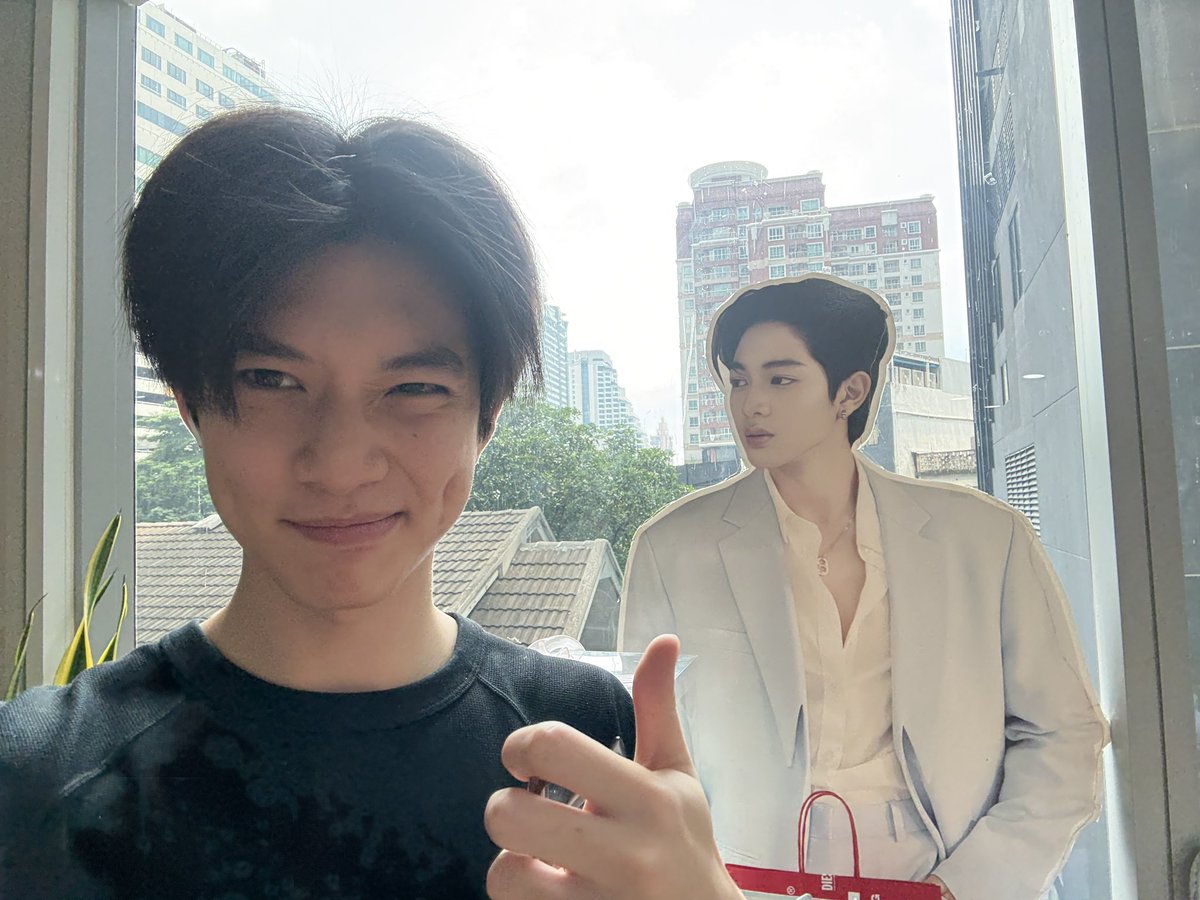 aston_lv's tweet photo. ลืมลงเลย 5555555 https://t.co/u3seY5yIC9