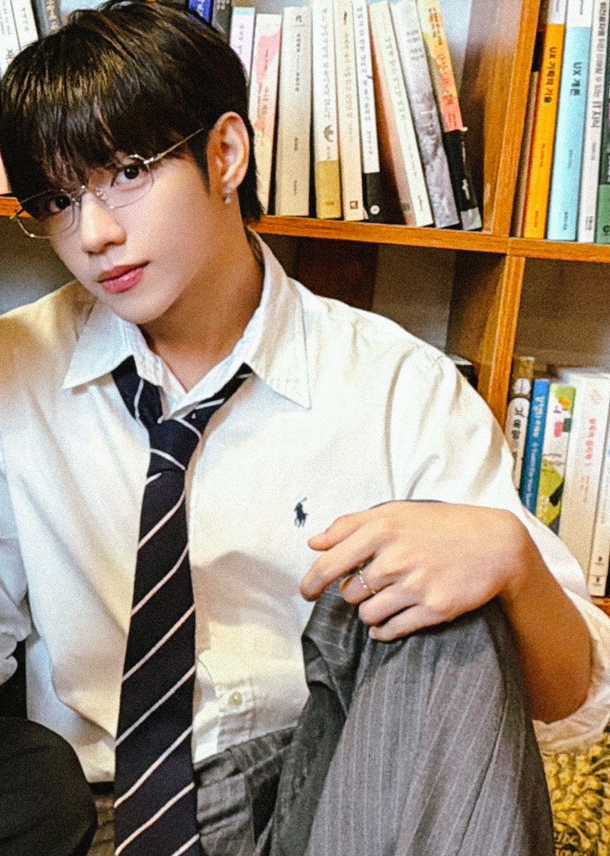 hourlyence's tweet photo. #제이엘 #JL #AHOF #아홉 https://t.co/URN3MVUMEk