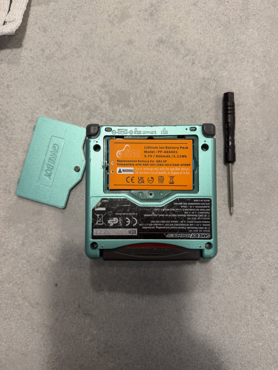 jamesfishback's tweet photo. New battery. We’re back. https://t.co/1Arm4YCykF