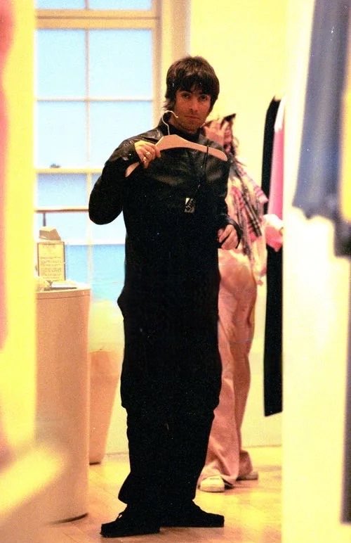 oasisvaults's tweet photo. insert the 'Is Liam turning into a girl?' article.

Liam 'trying' on dresses on February 16th, 2001. https://t.co/LIW6YxE46H
