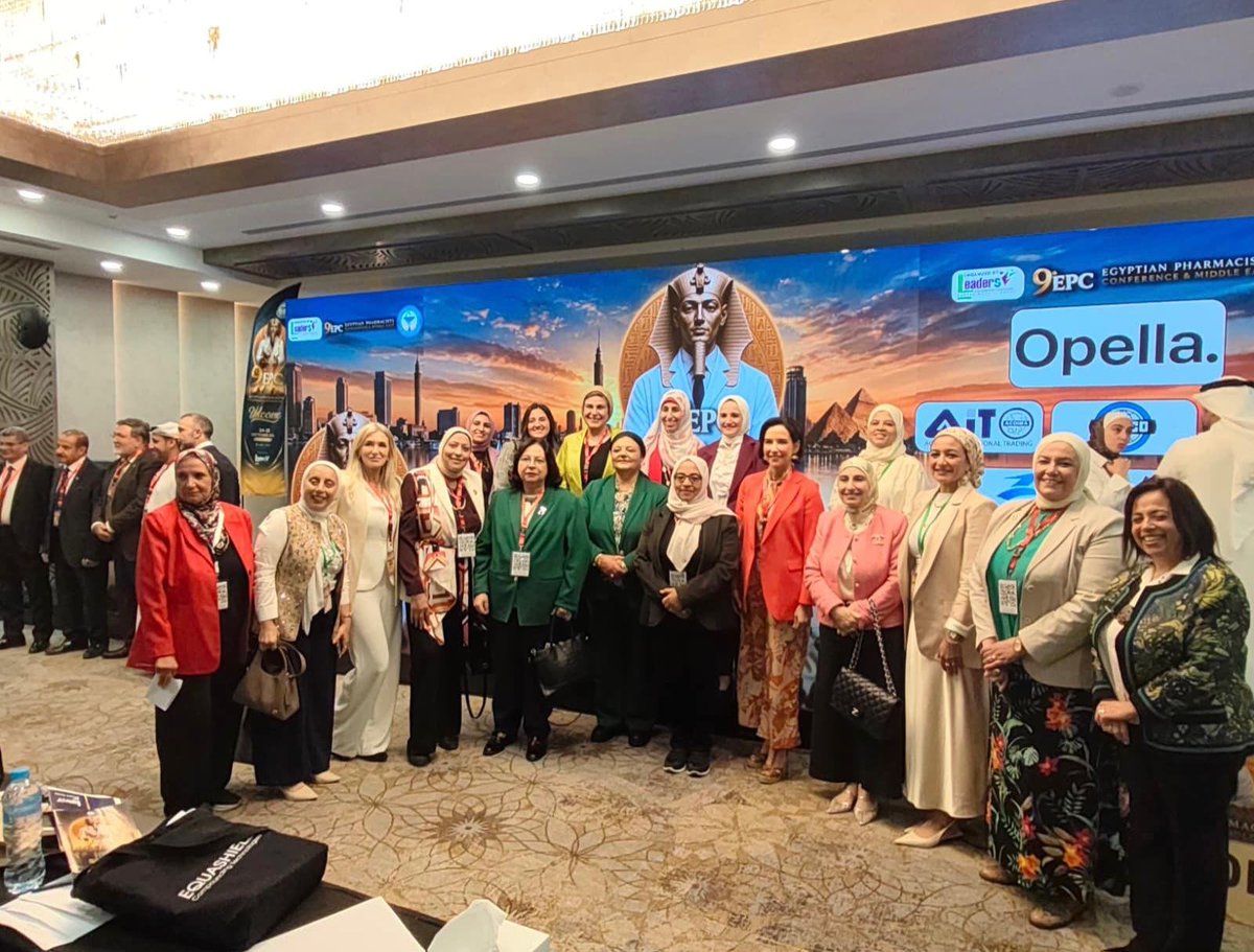 Farmaceuticos_'s tweet photo. ✈️ @rmartinezfarma, secretaria general de @Farmaceuticos_ y vicepresidenta de @FIP_org, ha participado en el #9EPC.
🛕 En la Conferencia de Farmacéuticos de Egipto y Oriente Medio ha reflexionado sobre el papel de las #mujeres en la profesión farmacéutica.
🥼 También acerca del desarrollo profesional y la importancia de contar con referentes que inspiren a nuevas generaciones.