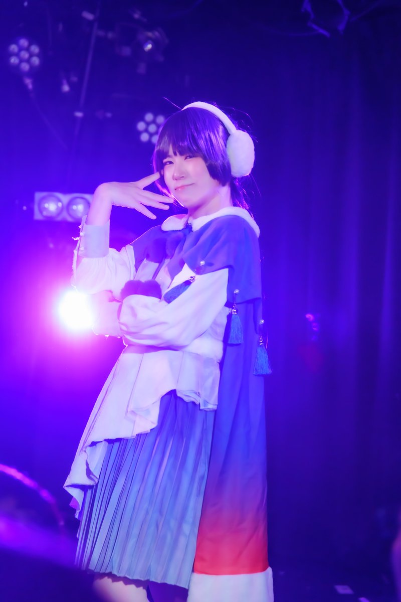 Rii___Shimotuki's tweet photo. 内なるモモンガを抑えていた表情を激写された😂

photo @tatsu_photo 
 #アニウン  #ふぃおらちゃん https://t.co/16CwbfXr7E