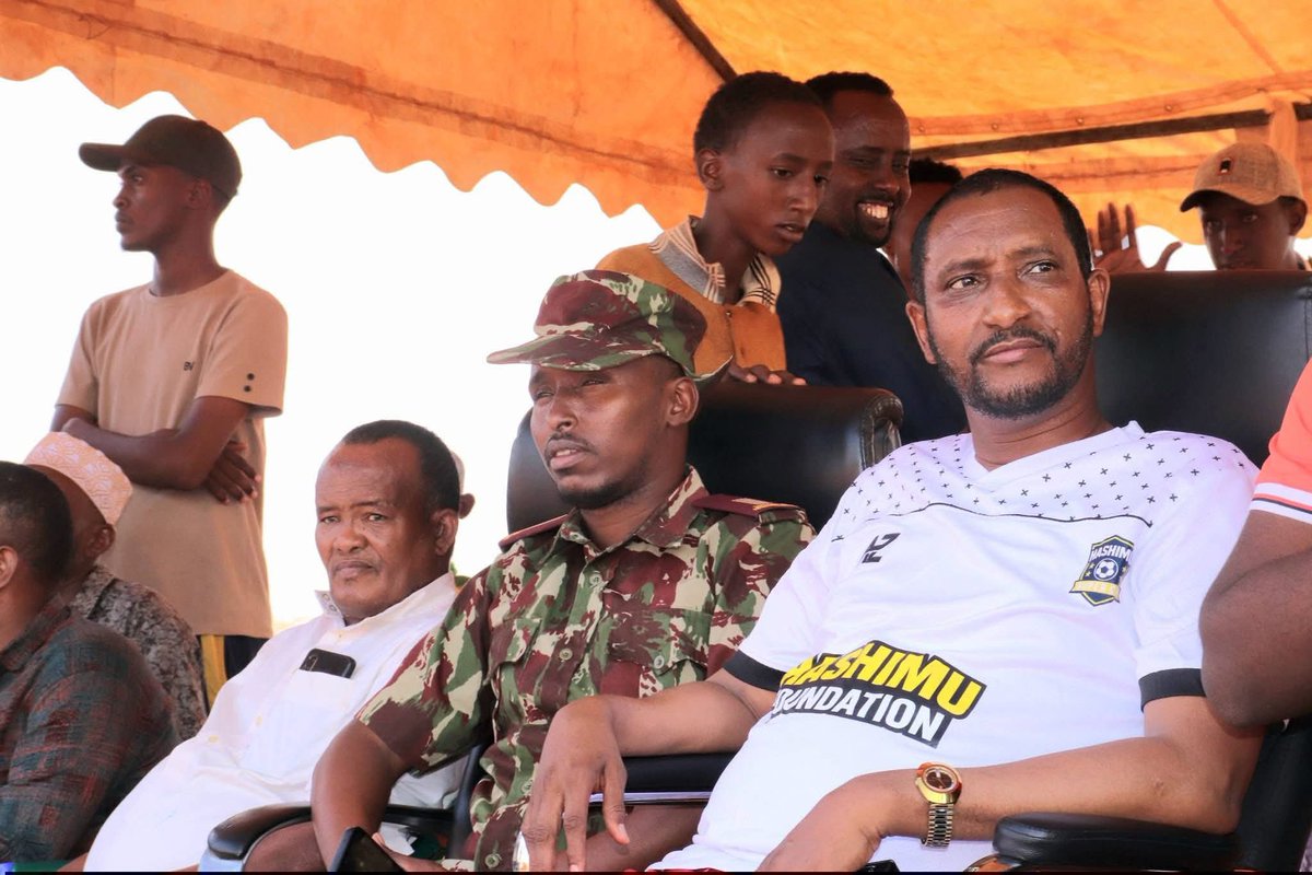 PhilisterMnytta's tweet photo. Hon. Hussien Weytan focused primarily on solidarity and the emerging humanitarian crisis rather than political narratives. He continues to emphasise that Somalis Are Peaceful communities offering support in difficult times. #ManderaEastForPeace https://t.co/BKfIgzUNZl