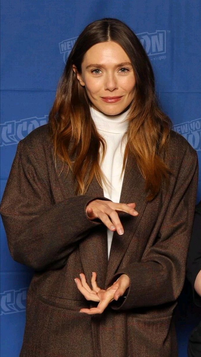 wandaspetals's tweet photo. the cutest pookie bear princess ever https://t.co/ALlG6msJSV