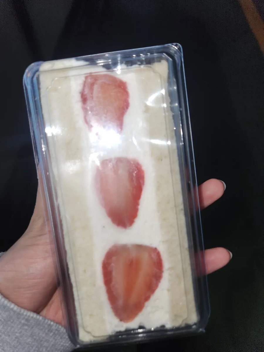 idtensi's tweet photo. 아직 많이 부족하지만 저를 존재 자체로 아껴주고 사랑해주시는 여러분들께 진심으로 감사드립니다! https://t.co/WgNFlEFr8J