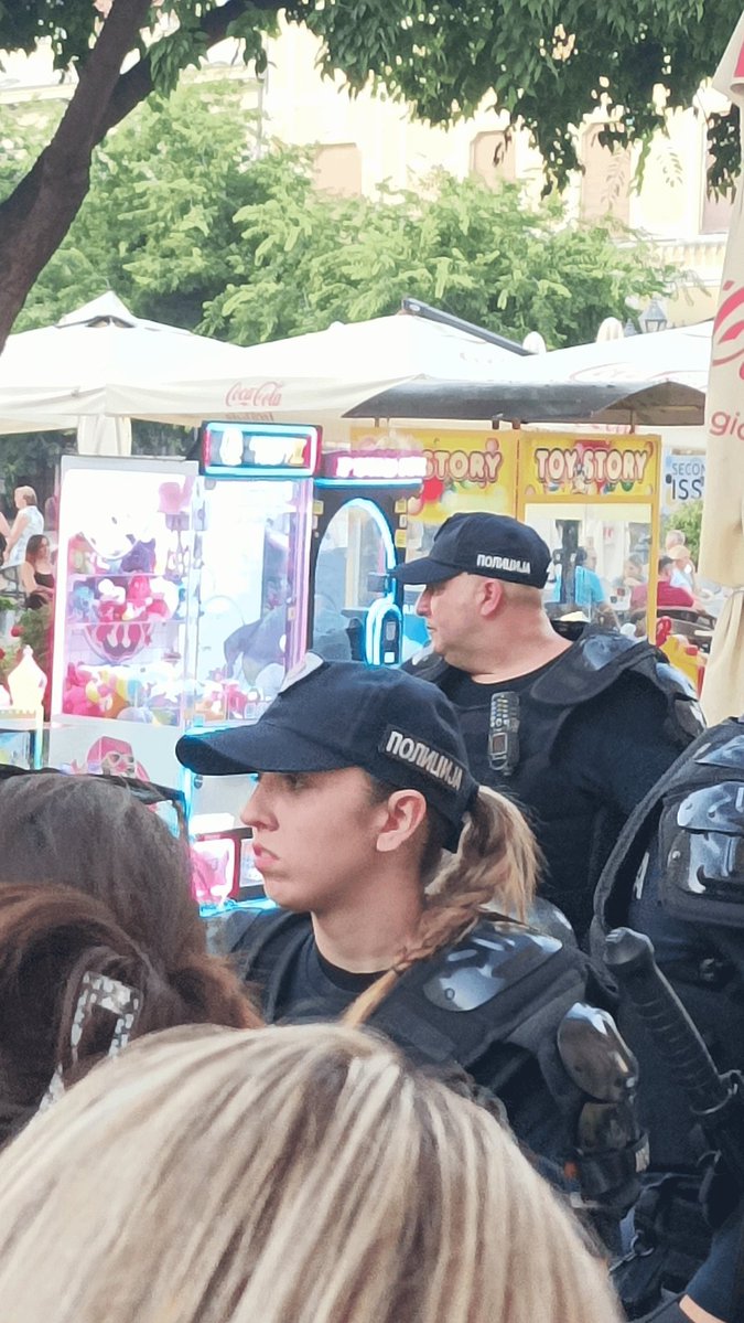 UncleDr58922687's tweet photo. Milica Glušica, krvolok napredne sekte. Istakla se u prebijanju studenata. Čisto da joj kažemo da je nismo zaboravili i da će odgovarati za svoja zlodela. https://t.co/9CHHpbxNAW