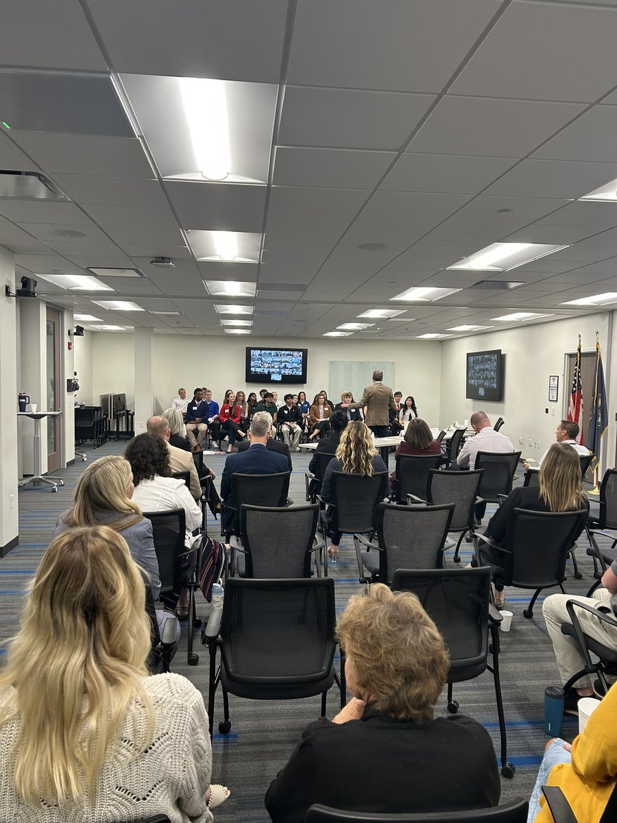 TeamPillen's tweet photo. I am inspired by Nebraska’s next generation of leaders! I joined students from across the state for great conversations about education, leadership, and the future. One thing is certain: Nebraska’s future is bright! https://t.co/lAIn6gE16v