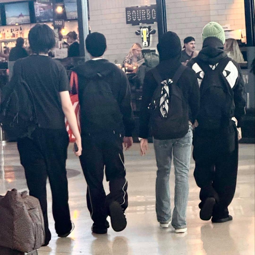 forwooryul's tweet photo. i'm not crying you are 🥹🤧 https://t.co/OkyFSVIJj6