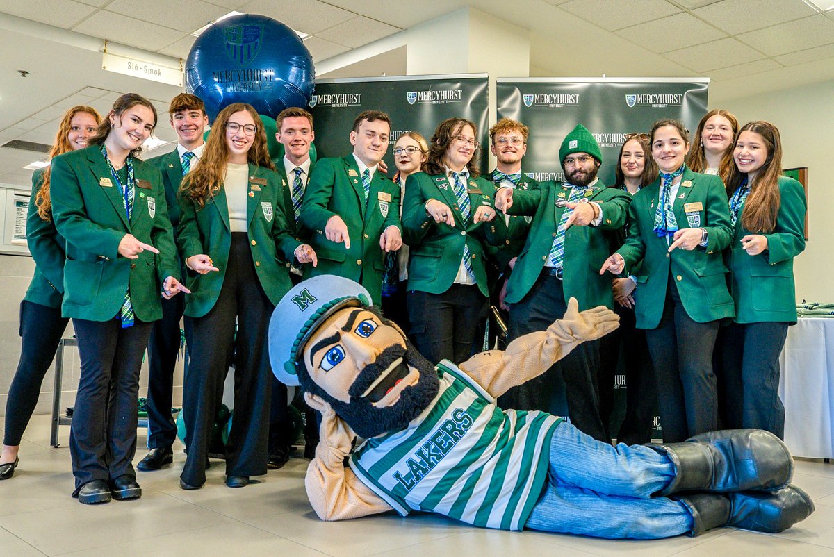 MercyhurstU's tweet photo. We had a blast at Saturday's Open House. If you missed this one, don't worry: Registration for November's is open! Sign up here: https://t.co/QCE9MKBgkZ https://t.co/j70aeyuINN
