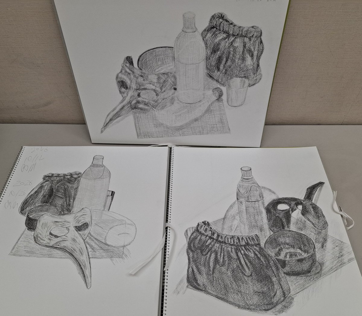 AsaQraShin's tweet photo. JEUGIAカルチャーイオン盛岡南
【子供絵画教室(月)】干支絵手紙コンクール
【デッサン(月)】今月のモチーフ完成

#JEUGIA　#イオン盛岡南
#子供絵画教室　#デッサン教室 https://t.co/kHBpUvg70C