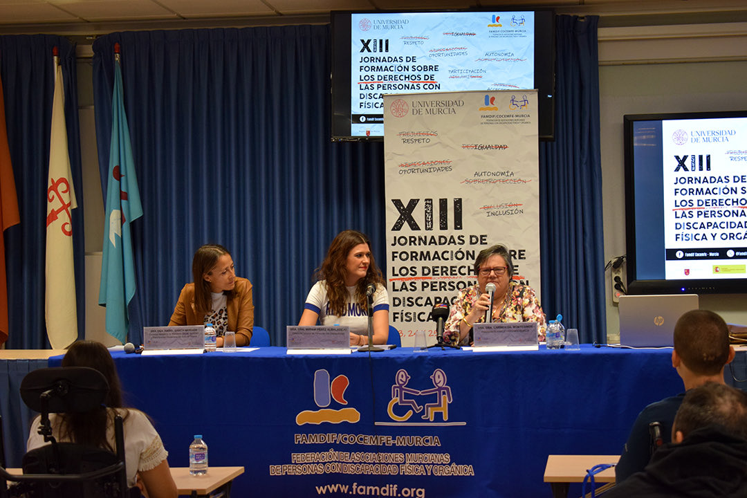 miriamperezalba's tweet photo. ♿️ @FAMDIF celebra sus XIII Jornadas de Formación sobre Discapacidad Física y Orgánica en el Centro de Formación Permanente de Hemofilia en La Charca de Totana 💙

Han participado 75 estudiantes de las facultades de Enfermería, Psicología y Trabajo Social de la @UMU 

#SinLímites https://t.co/a0BnrqybTe