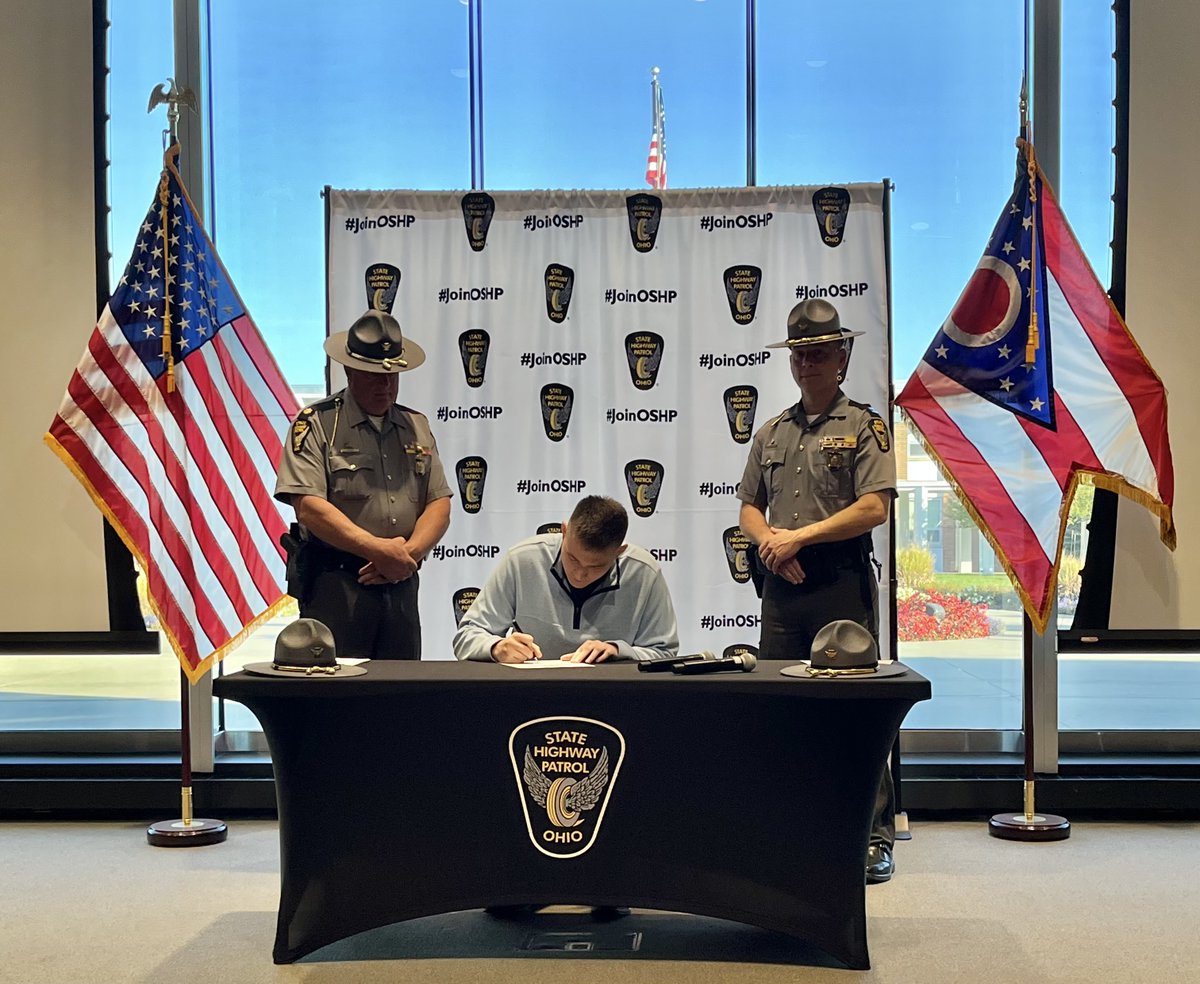 OSHP_CentralOH's tweet photo. Columbus District #OSHPCadetClass181 #JoinOSHP part 4 https://t.co/CpSZgTQAox