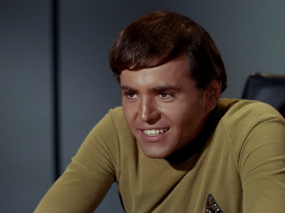 JoeSiegler's tweet photo. .. and then there were just two left.  Walter Koenig has died, according to reports from family.  

While most Star Trek fans remember him as Chekov, he SHINED as Bester on Babylon 5 - showing he could act if you gave him a chance to do so. #StarTrek 

https://t.co/ErreSTzCUE https://t.co/eTey5YbIZF