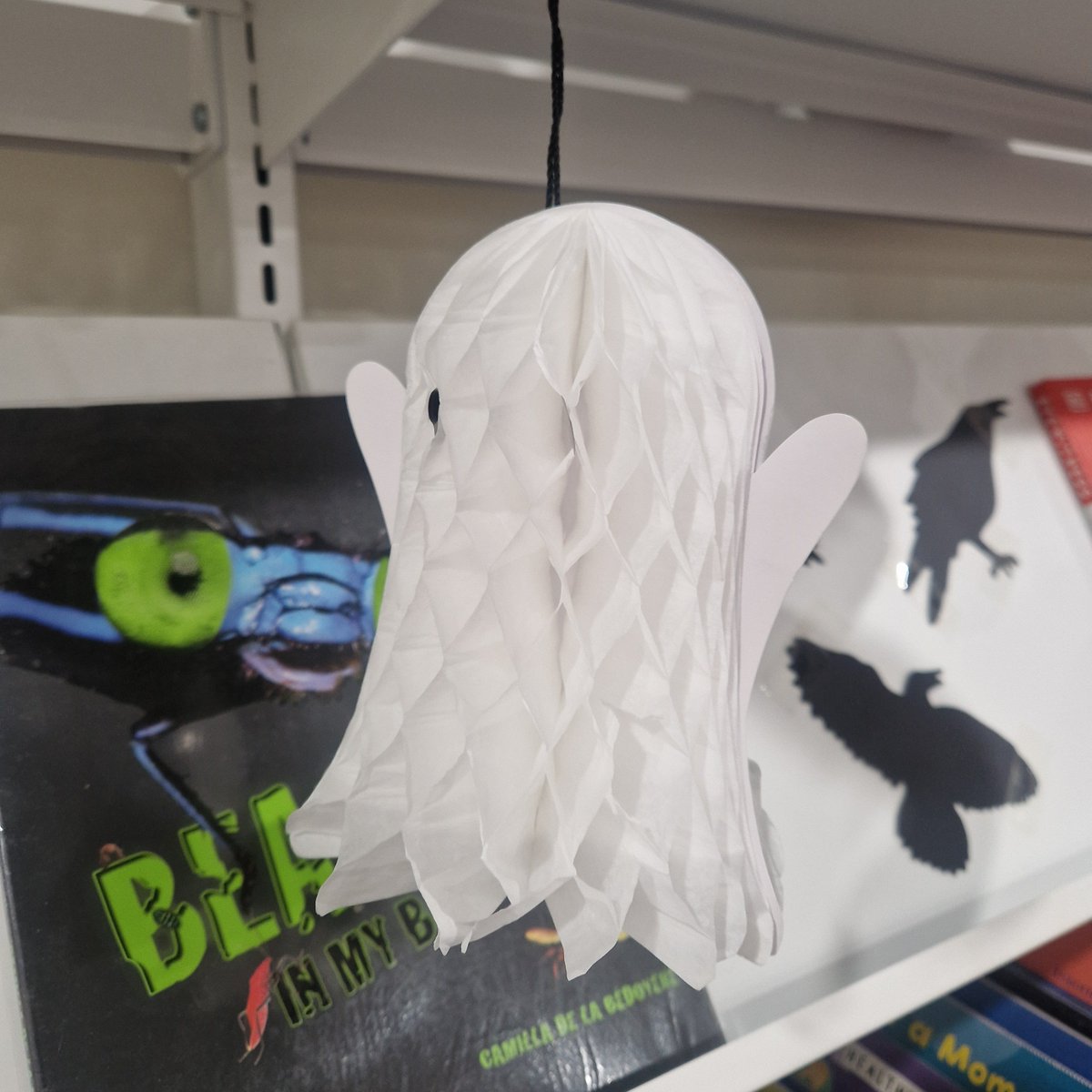 KnebCommLibrary's tweet photo. Can you spot some spooky visitors to Knebworth Community Library https://t.co/9jtxo877WT