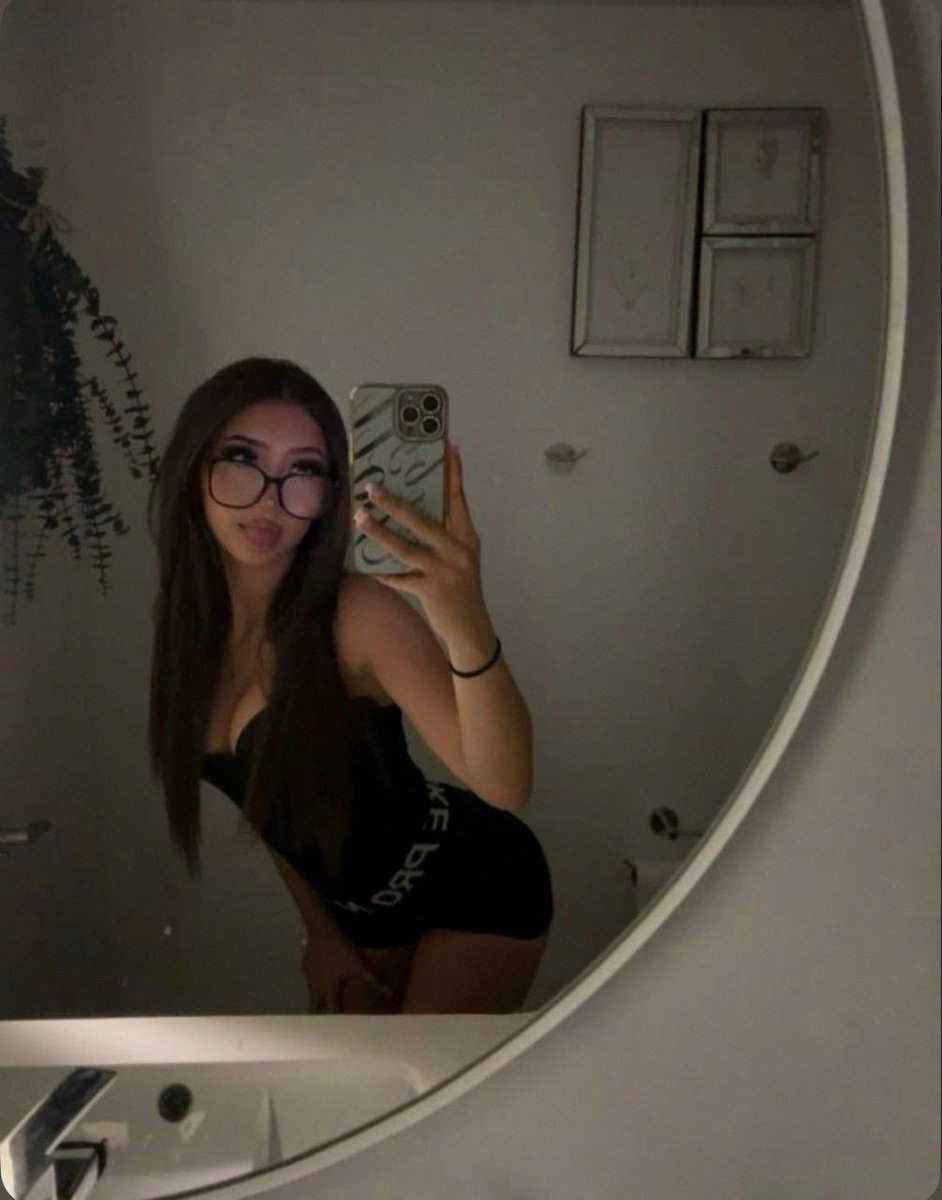 JuicyEmma77's tweet photo. ❤️ if u need gooning butttt p​icss https://t.co/vdJbT2DPWO