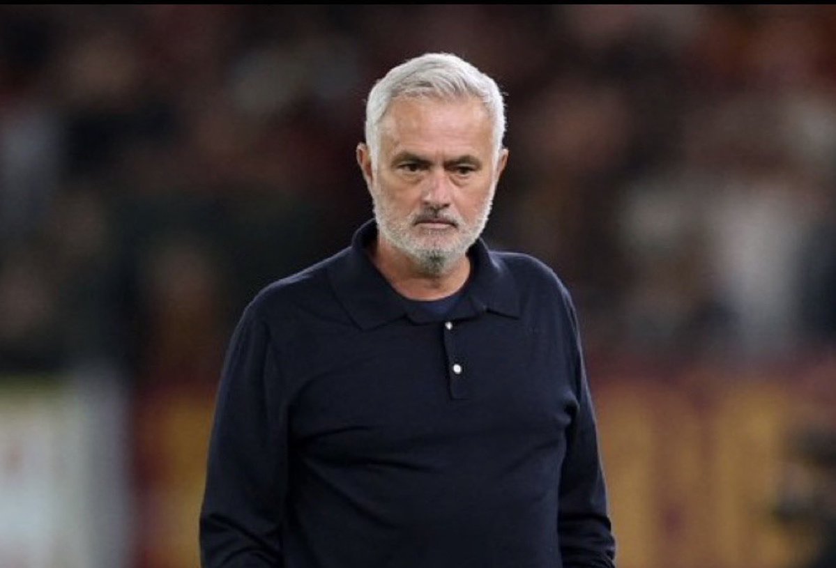 grtips1's tweet photo. 🧔🏼🪒 José Mourinho when asked about his beard and if he’s superstitious: “I am not superstitious at all!”.

“Do I look terrible with the beard? Should I change it?“. https://t.co/4EALNfdqcy