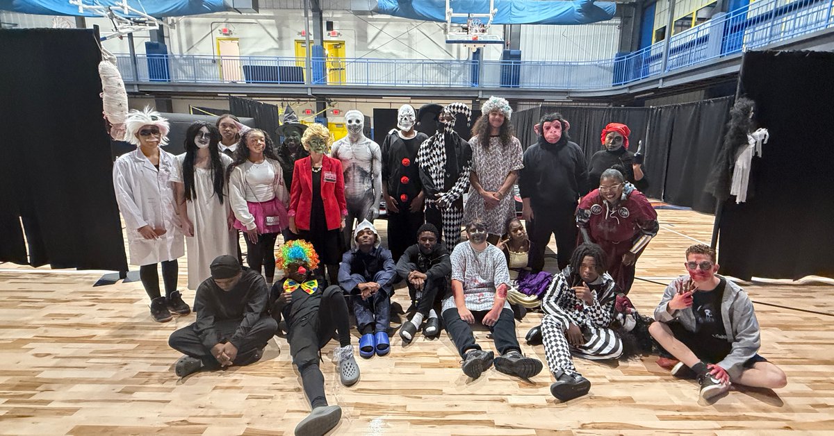 BestoftheBatch's tweet photo. Clubhouse Terror brought our youth together for #LightsOnAfterschool! 👻💡 https://t.co/xuKd7R17i5