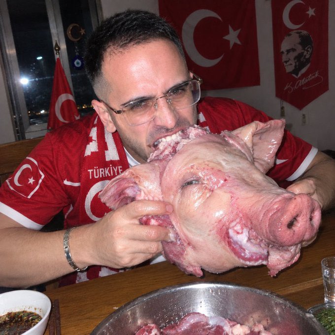 MillerPollar's tweet photo. @fulanifulani 🤣🤣🤣🤣🤣🤣turk national cuisine https://t.co/wIeoDd1Deg