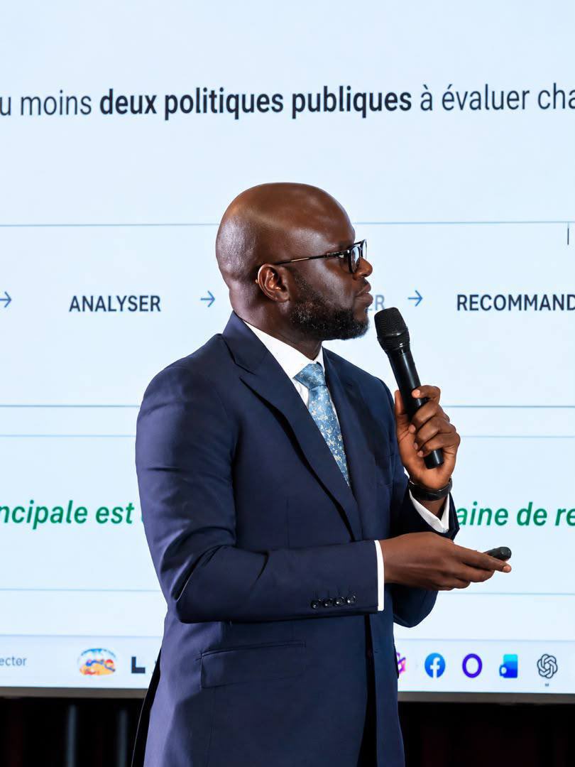 elmaalignjaay's tweet photo. Ce que le Premier Ministre et son gouvernement qualifient de blocage institutionnel relève en réalité du fonctionnement normal des institutions dans toute démocratie mature et responsable.

Le débat parlementaire et le contrôle de l’action gouvernementale ne constituent pas des obstacles à l’action publique. Ils sont au contraire des garanties essentielles de transparence, de sincérité budgétaire et de cohérence entre les choix financiers de l’État et les ambitions de l’Agenda national de Transformation.

Loin d’être une crise, c’est une expression de la vitalité démocratique et un signal positif pour le Sénégal.

Le contrôle ne doit toutefois jamais exclure le dialogue. Il doit au contraire favoriser la concertation et la recherche de compromis responsables dans le respect des prérogatives de chaque institution.

Au-delà des divergences et des positions politiques, une seule boussole doit guider l’action de tous : l’intérêt supérieur du Sénégal. 🇸🇳
