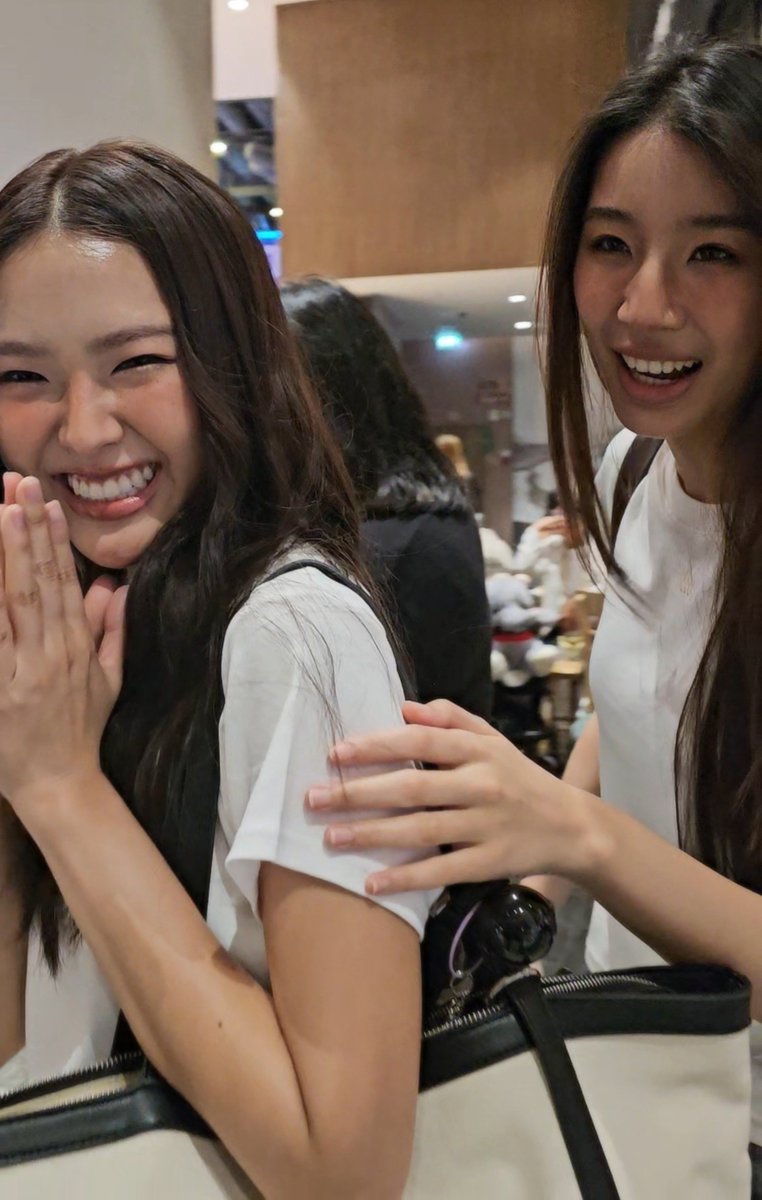 BiBi__555 tweet picture