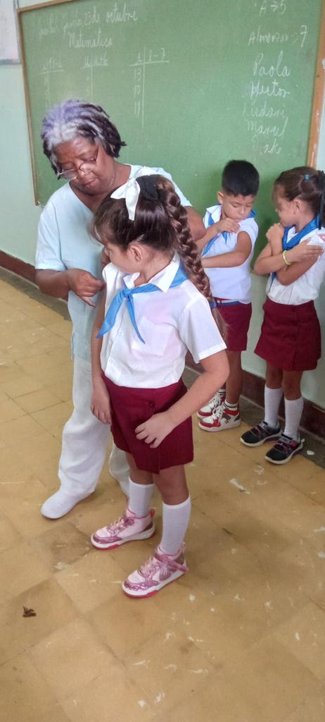 EducacionIJ's tweet photo. #CubaNoEsUnaAmenazaElBloqueoSí .
#CubaNoEsUnaAmenaza .
#CubaSalva.
#CubaPorLaVida. https://t.co/8C23MfNj9Y