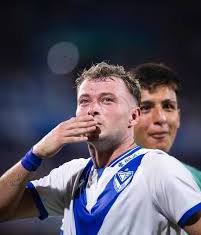 MarceloDiLeo's tweet photo. Pondría a Pellegrini en lugar de Aliendro, tiene un ida y vuelta muy bueno! Baeza es muy rústico! Bueno los leo! Quien te gustaría en lugar de Aliendro suspendido? https://t.co/x0Xkv8iurD