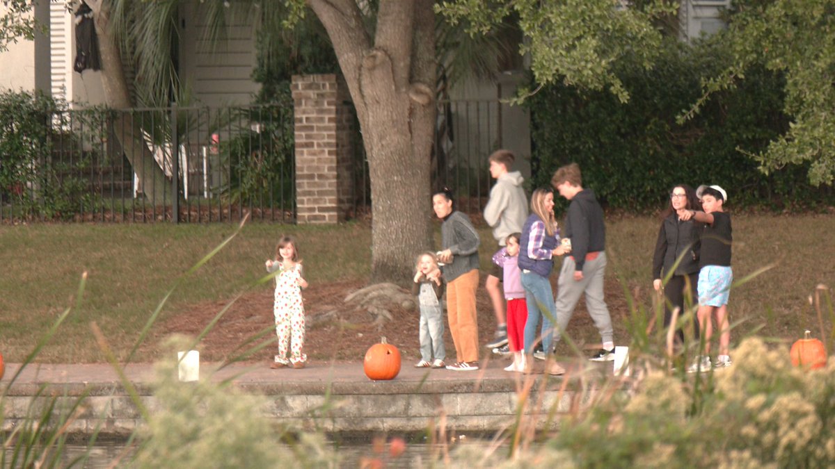 WCBD's tweet photo. Families filled Smythe Park on Sunday for the annual Pumpkin Walk and Halloween Bash, a community celebration featuring carved pumpkins, games, and Halloween-themed activities. https://t.co/YEr3Y85inB
