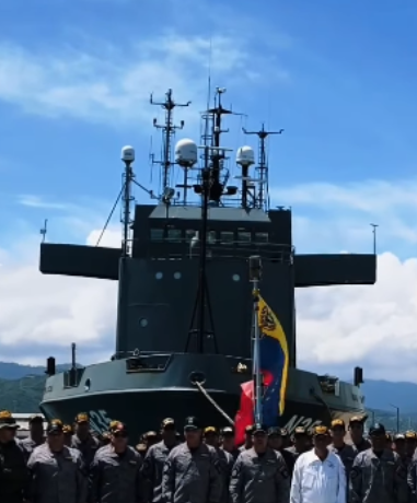 SA_Defensa's tweet photo. Notable in the background is the civilian offshore research vessel N35 that was seized back in June 2025 in the Guyanese EEZ, attempting to locate a sunken WWII vessel.

The crew was detained on "suspicion of espionage."

Curious whether the FANB intends to commission the vessel. https://t.co/gu7Kvfg7Su