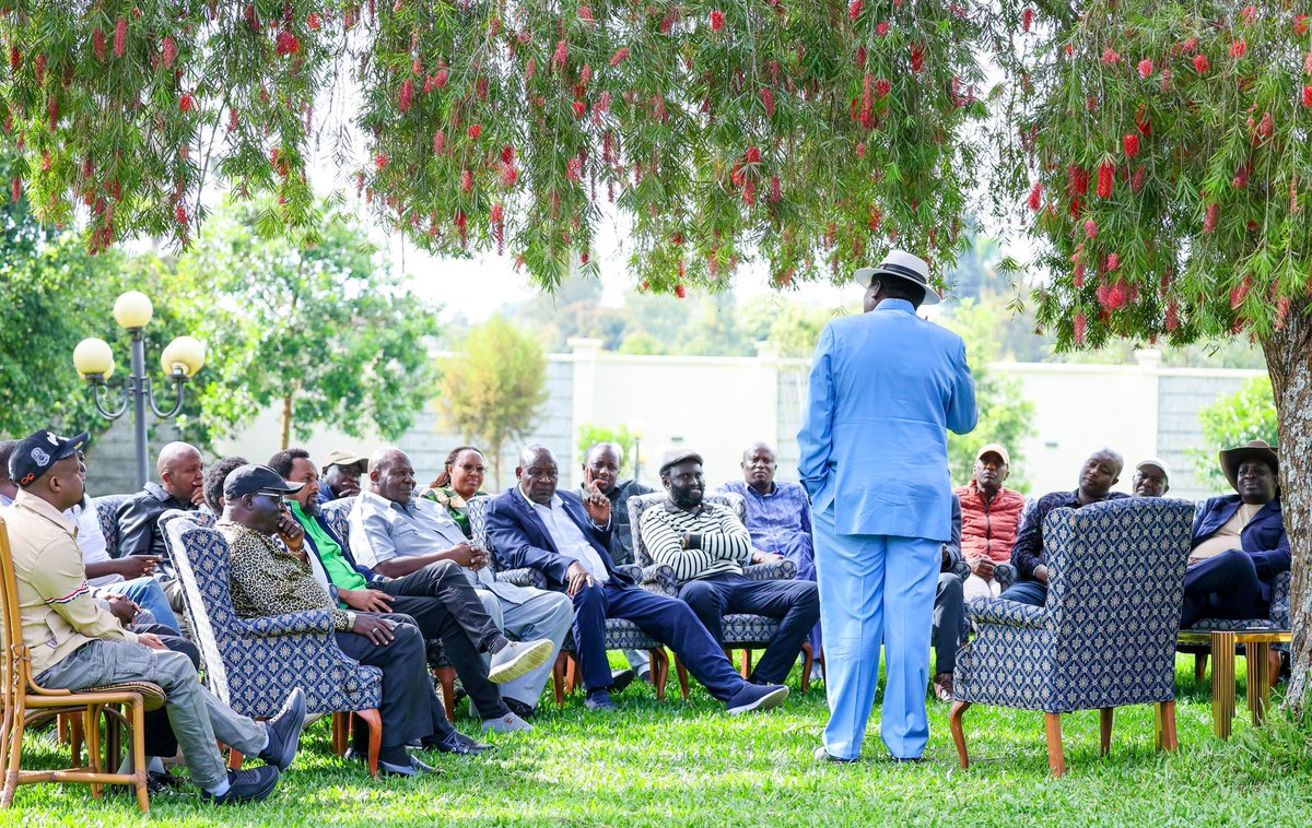 rigathi's tweet photo. It was a great afternoon as I received my cousin Hon. Eugene Wamalwa and the DAP-K leadership at the Wamunyoro Residence for consultations on the liberation of our country and the formation of the 6th administration. 

We are in agreement that the identification of a single presidential candidate is the surest path to win the next year’s General Elections, and we are all fully commited to that goal. 

Gather All and scatter none.
