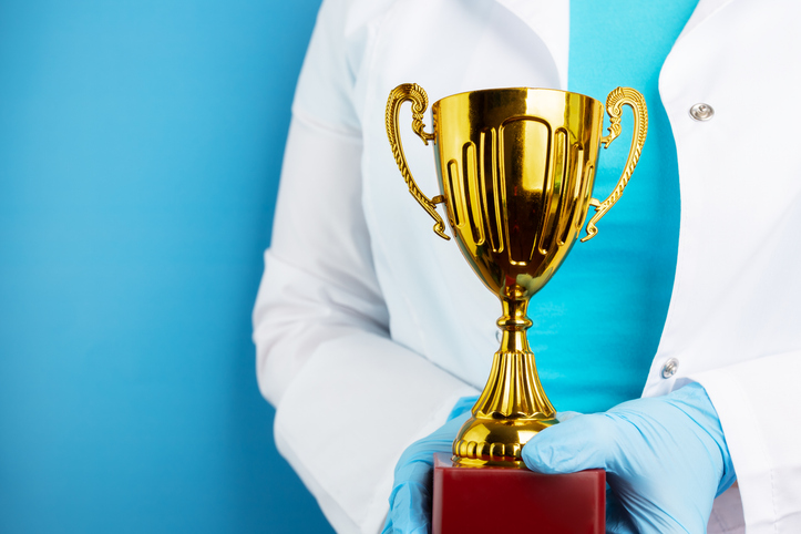 ASCOPost's tweet photo. 🏆 @theNAMedicine has elected 100 new members for 2026, recognizing outstanding contributions to medical science, health care, and public health. 

🌐 The new class includes 90 U.S. and 10 international members. 

Meet the inductees ➡️ https://t.co/GP307bodK6 https://t.co/pZZqMqdKYm