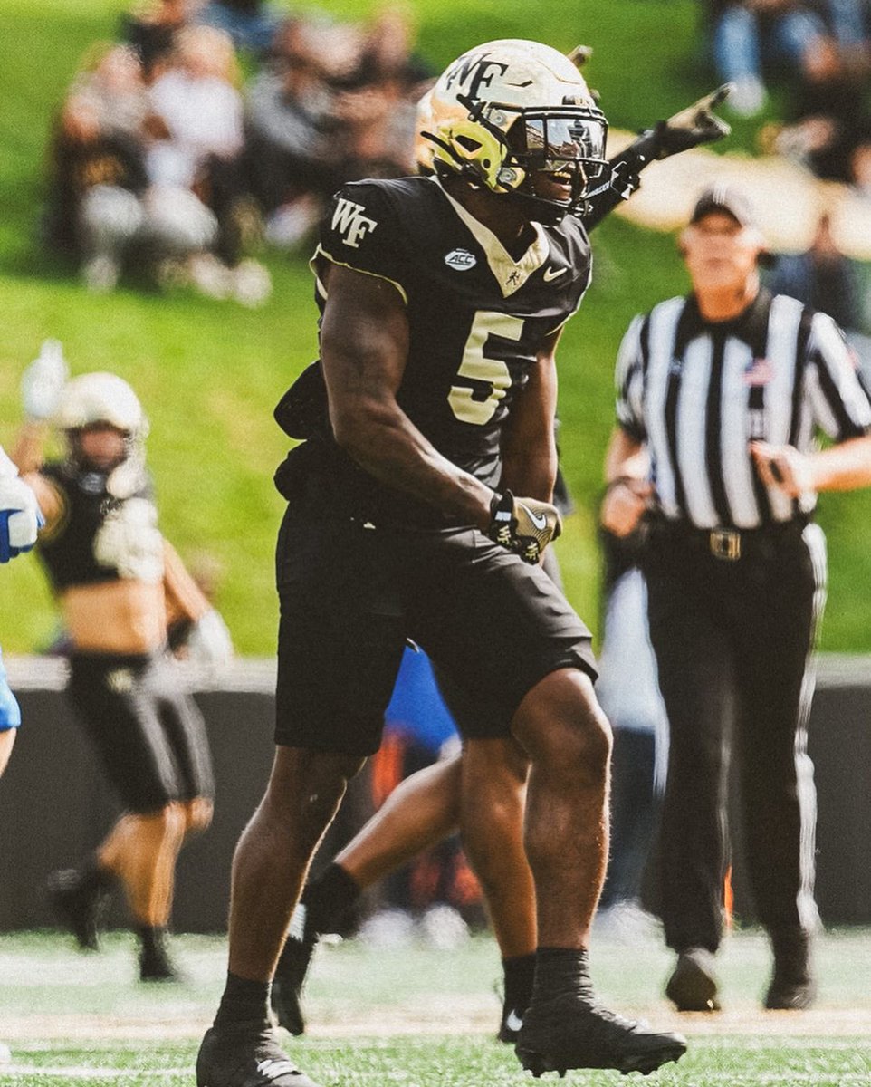 David_Nosa1's tweet photo. Blessed to receive an offer from Wake Forest #Godsplan #AGTG @CoachJones_RCS @BdortRCS @HerechukR @Dyrell_Roberts @WillVapreps @SWiltfong_ @adamgorney @AllenTrieu @ChadSimmons_ @RivalsHS @247Sports https://t.co/u5nxlvSfYv