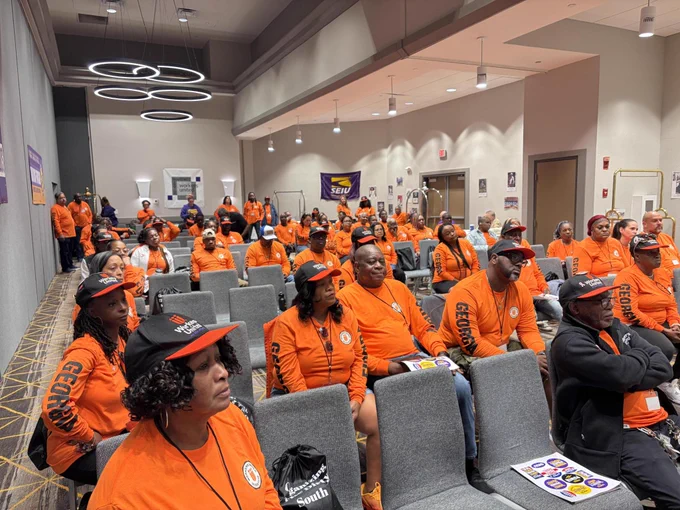 Image from Workers United (@WorkersUnited)