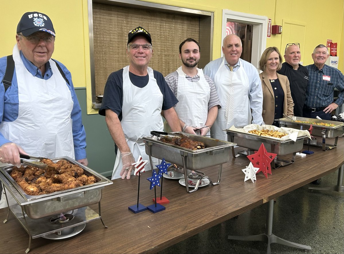 EdforBoston's tweet photo. It was an honor to join fellow veterans this afternoon for the monthly Veteran’s Appreciation Lunch sponsored @ShrineBoston. As a nation, let’s continue to honor our solemn oath to provide homeless veterans with access to housing, recovery services and a pathway to employment. https://t.co/VWnMR9ldgc
