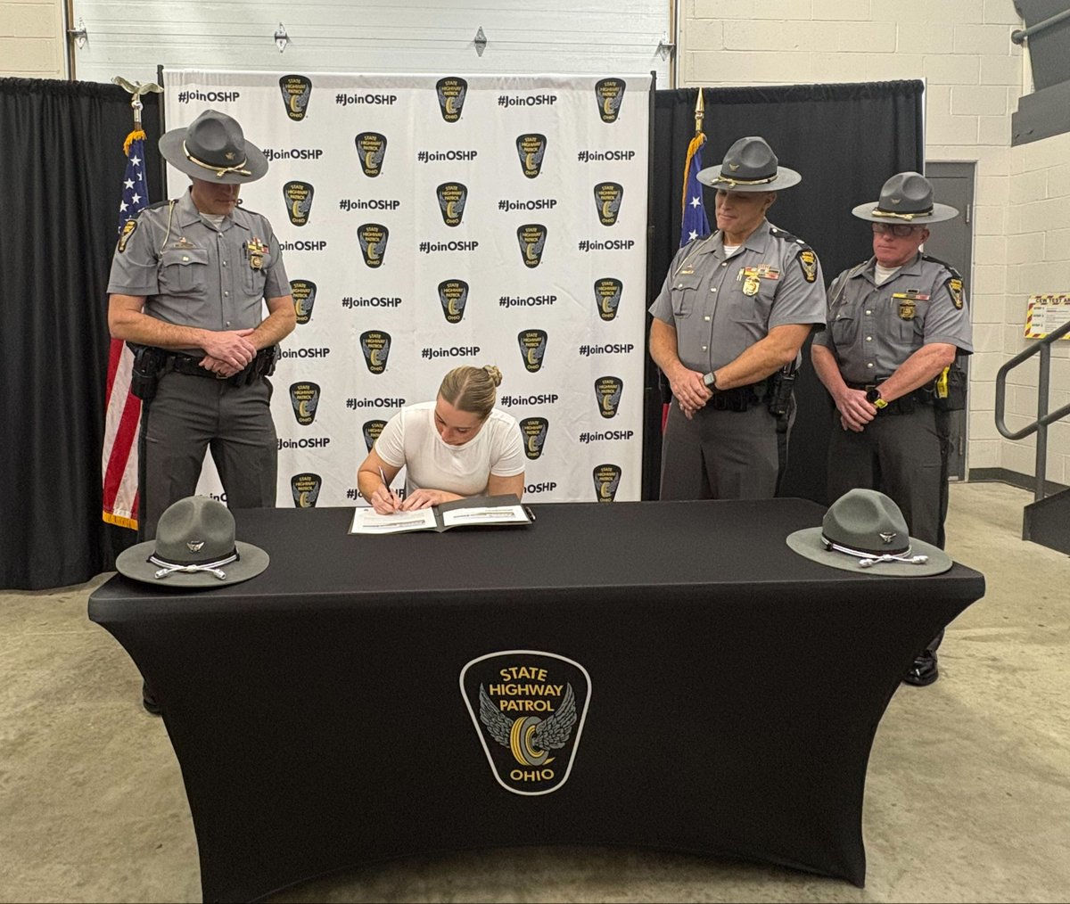 OSHP_NEOhio's tweet photo. Warren District #OSHPCadetClass181 #JoinOSHP part 3 https://t.co/yfMhuFKCq1