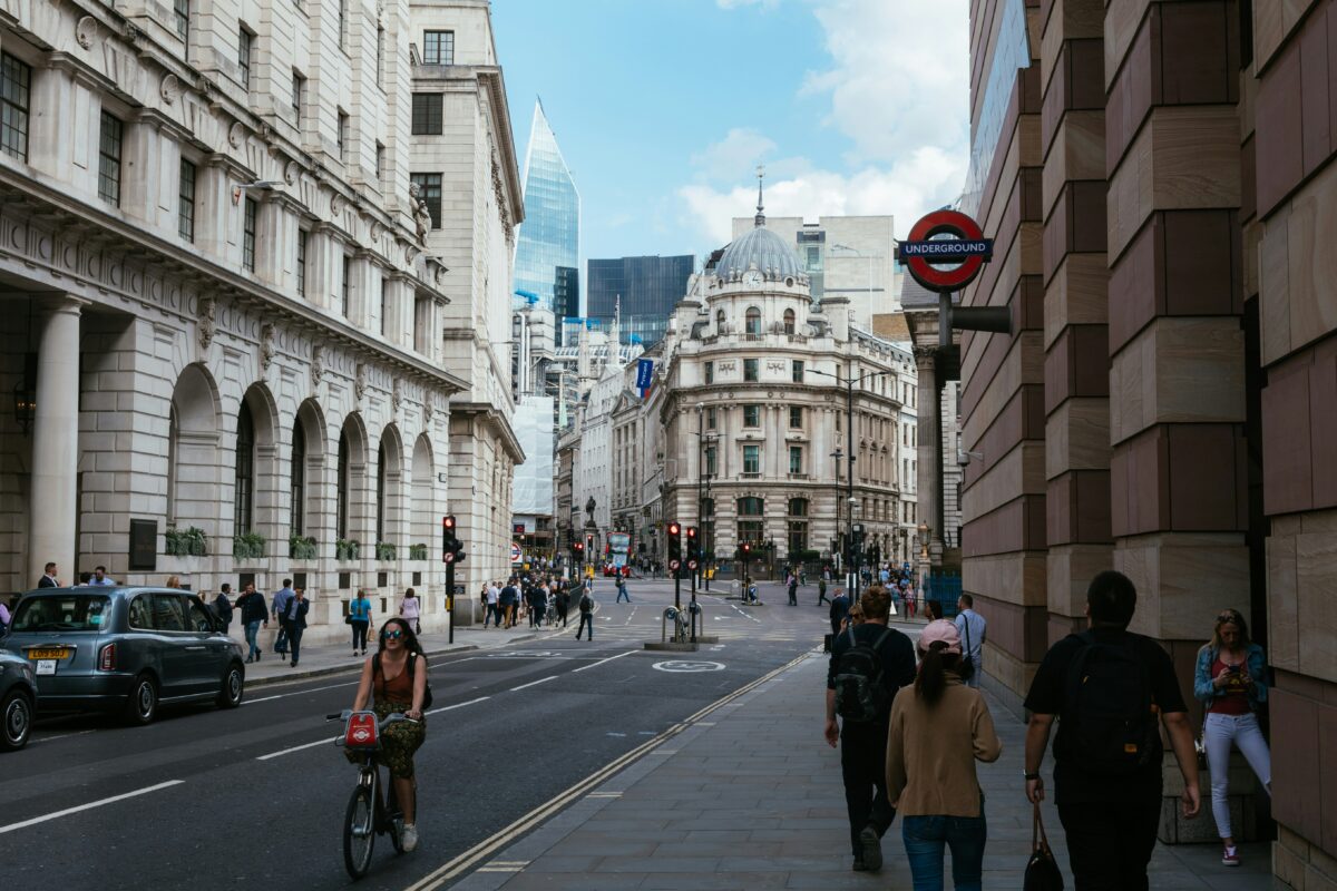 proptech_x's tweet photo. PROPTECH-X : What will the upcoming budget do to UK housing? dlvr.​it/TW462D #startups #realestate #Proptech #Property #digitaltransformation https://t.co/pJCZZvgZ6V