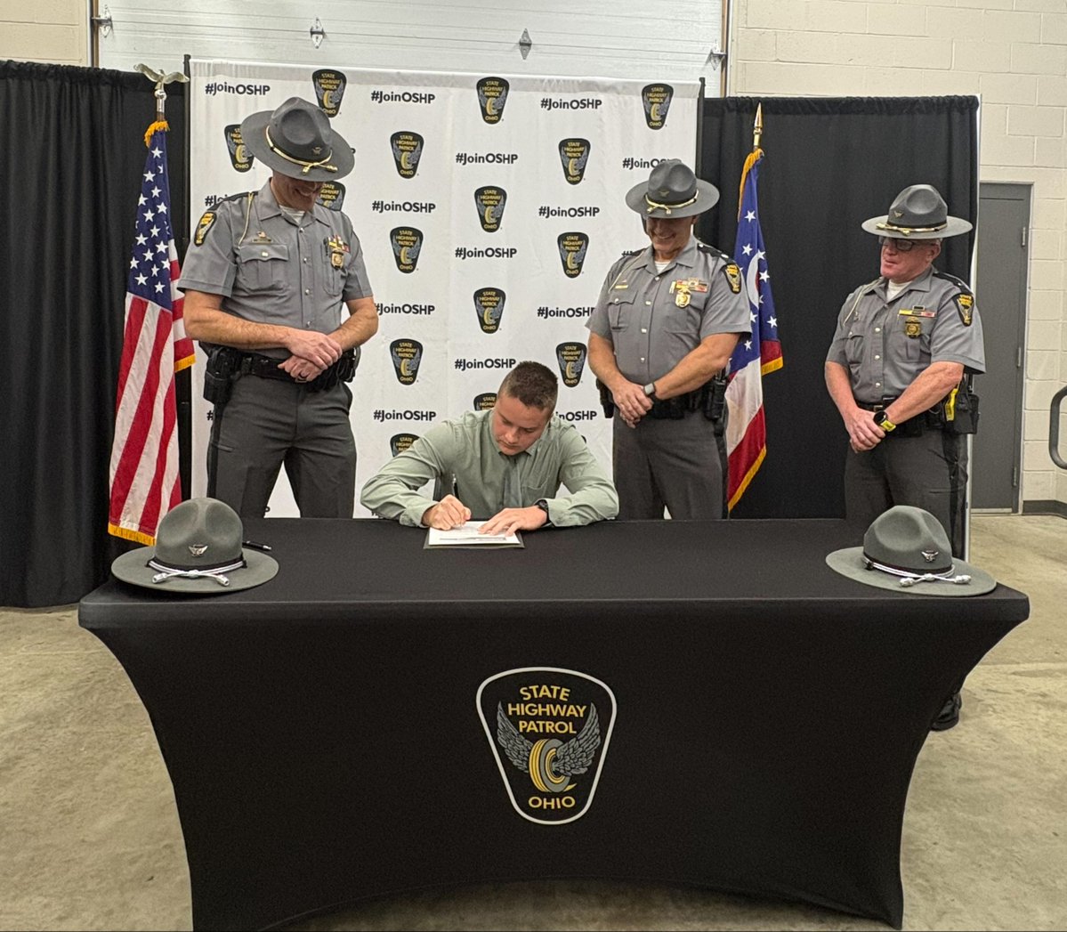 OSHP_NEOhio's tweet photo. Warren District #OSHPCadetClass181 #JoinOSHP part 3 https://t.co/yfMhuFKCq1