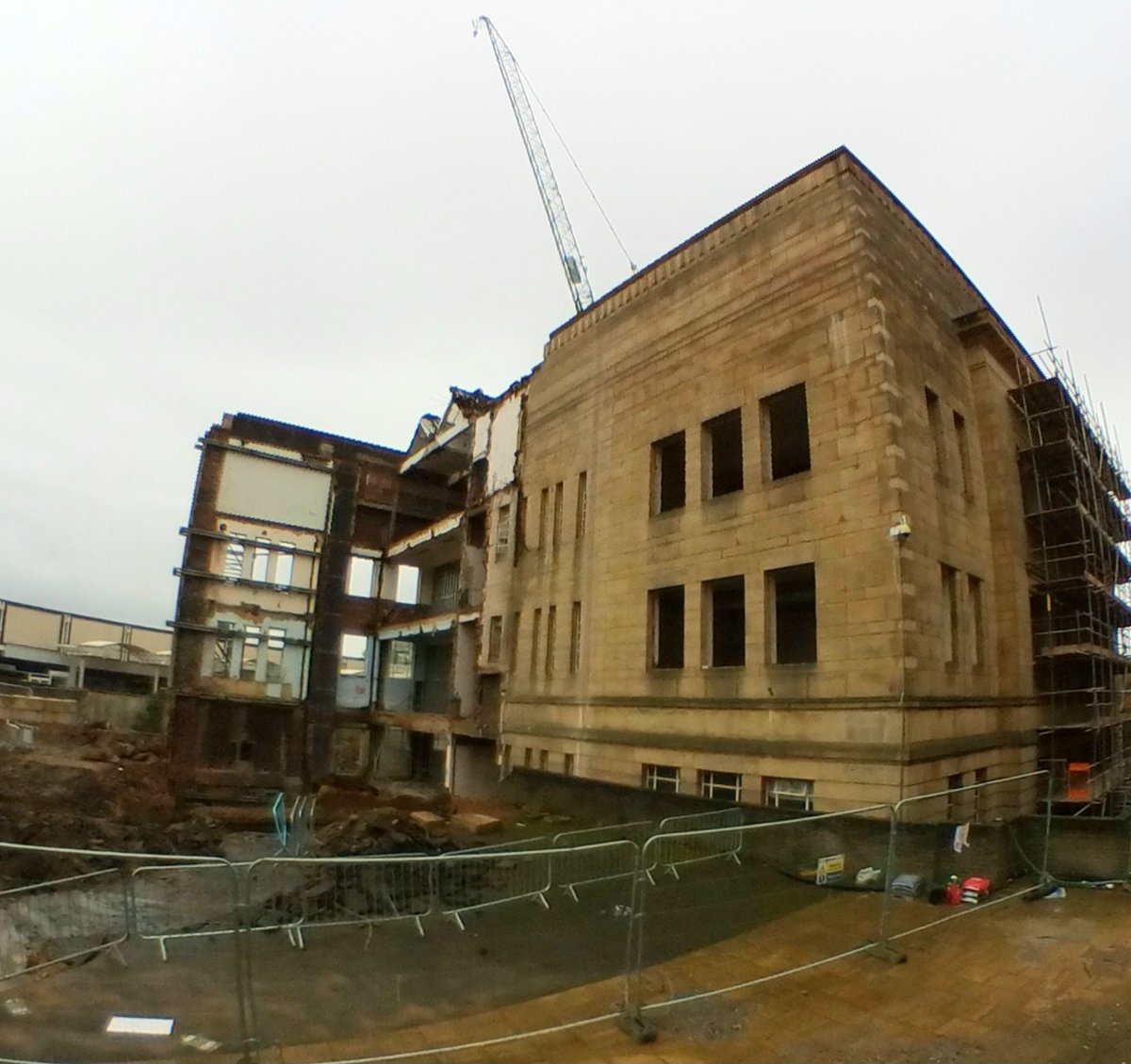 VHuddersfield's tweet photo. Our latest #360camera photo from the back of the old Library is on our Facebook Page (360 tech doesn't work on X)
https://t.co/3r9rW5dmlK
360 raindrops too!
#Kirklees #huddersfield https://t.co/pWNimQ7Gn2