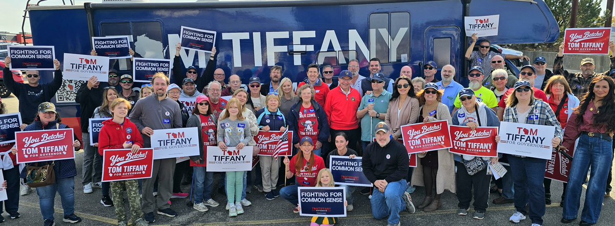 TomTiffanyWI's tweet photo. Kenosha and Elkhorn showed up on a MONDAY! 🇺🇸

Wisconsin is ready for common sense in state government.

✅ End the 400-year property tax hike
✅ Cut income taxes by 10% for working families
✅ Audit all of state government
✅ Return the $3 billion surplus to YOU https://t.co/YC02PYJj7d