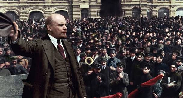 MaoistStdEn's tweet photo. The 1917 Russian Revolution https://t.co/ngQzmneq9c