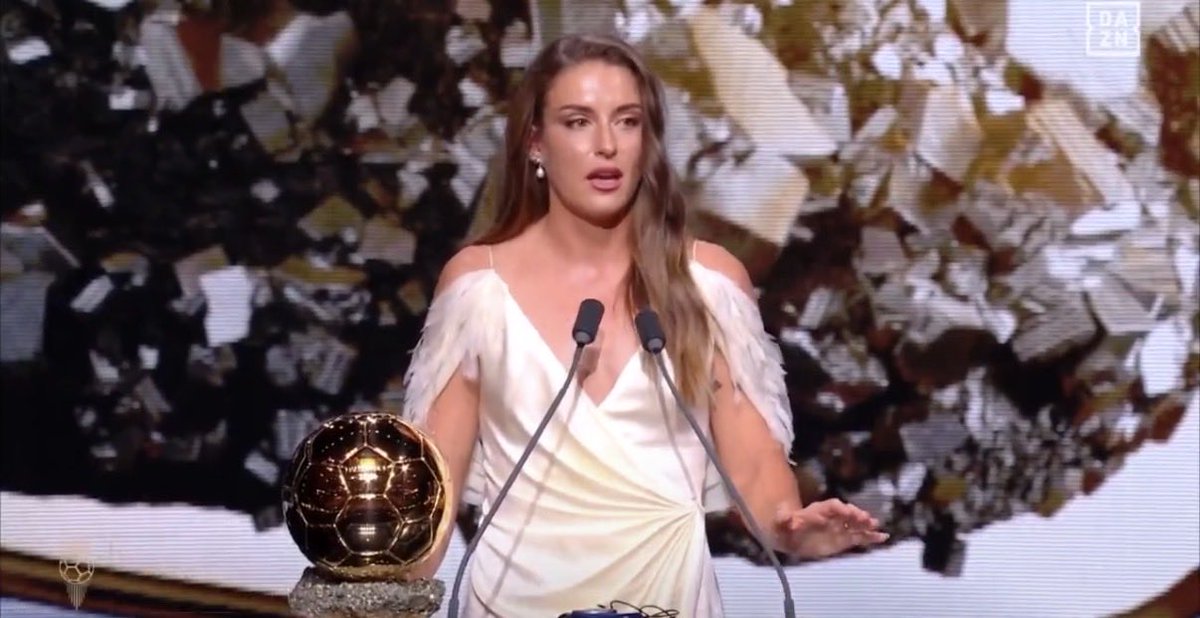 BarcaUniversal's tweet photo. 🚨 Alexia Putellas: "It’s  an award from last season… But in these 14 years and there will be many more to come, I am one of you Barça."❤️ https://t.co/N3JSiAy09c
