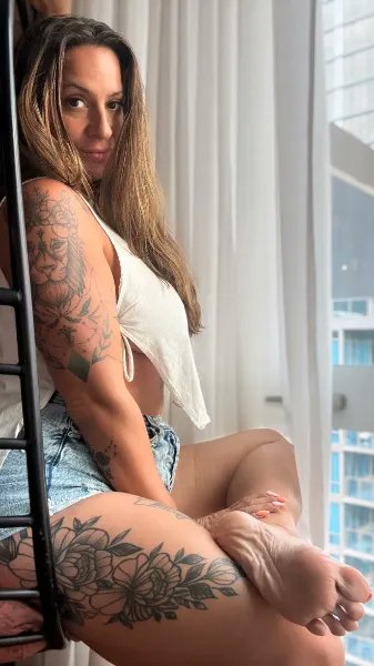 dreamingofaMILF's tweet photo. Your favorite MILF has been craving a few treats lately...💕
My Throne wishlist is the easiest way to make me smile (and maybe blush). https://t.co/9sW9ApukgY https://t.co/xGGBziAmGd