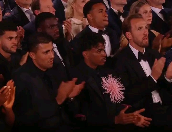 BlancoTerrace's tweet photo. 🚨 THE MOMENT OF TRUTH IS HERE!

The football world is holding its breath. 

Who will take home the biggest individual prize tonight? 🏆

#BallonDor2026 #BallonDor #Football https://t.co/tYCZcZsejl