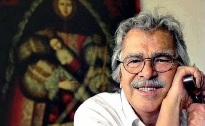 ClaudiaCostin's tweet photo. E para fechar o dia, quero lembrar que em 26/10/1922, nasceu Darcy Ribeiro, antropólogo, sociólogo, escritor e político brasileiro, conhecido por seu foco em indígenas e educação. Como Ministro da Educação do Brasil realizou profundas reformas, o que o fez ser convidado a participar de reformas universitárias no Chile, Peru, Venezuela, México e Uruguai, depois de deixar o Brasil devido à ditadura militar. Criou o CIEP no Rio e as escolas-parque em Brasília, na perspectiva de Educação Integral. Eu gostava muito de conversar com ele, nos corredores da Constituinte! Faz muita falta!